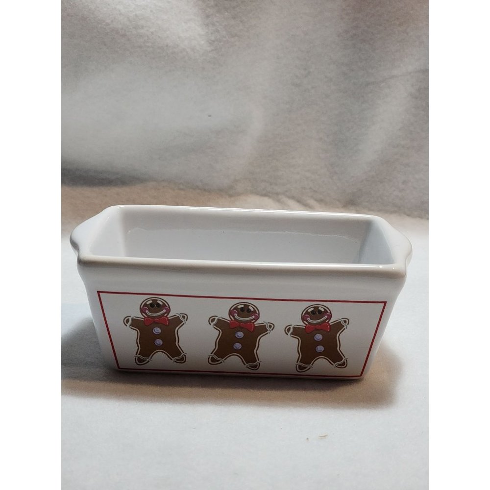 Micheals Store Mini Cake Pan with Gingerbread